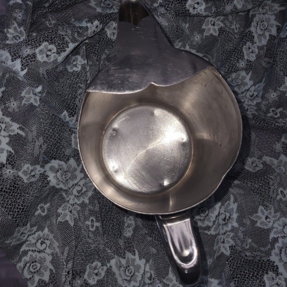 Lion Bentley Generall Ice Water Pitcher - Picture 6 of 9